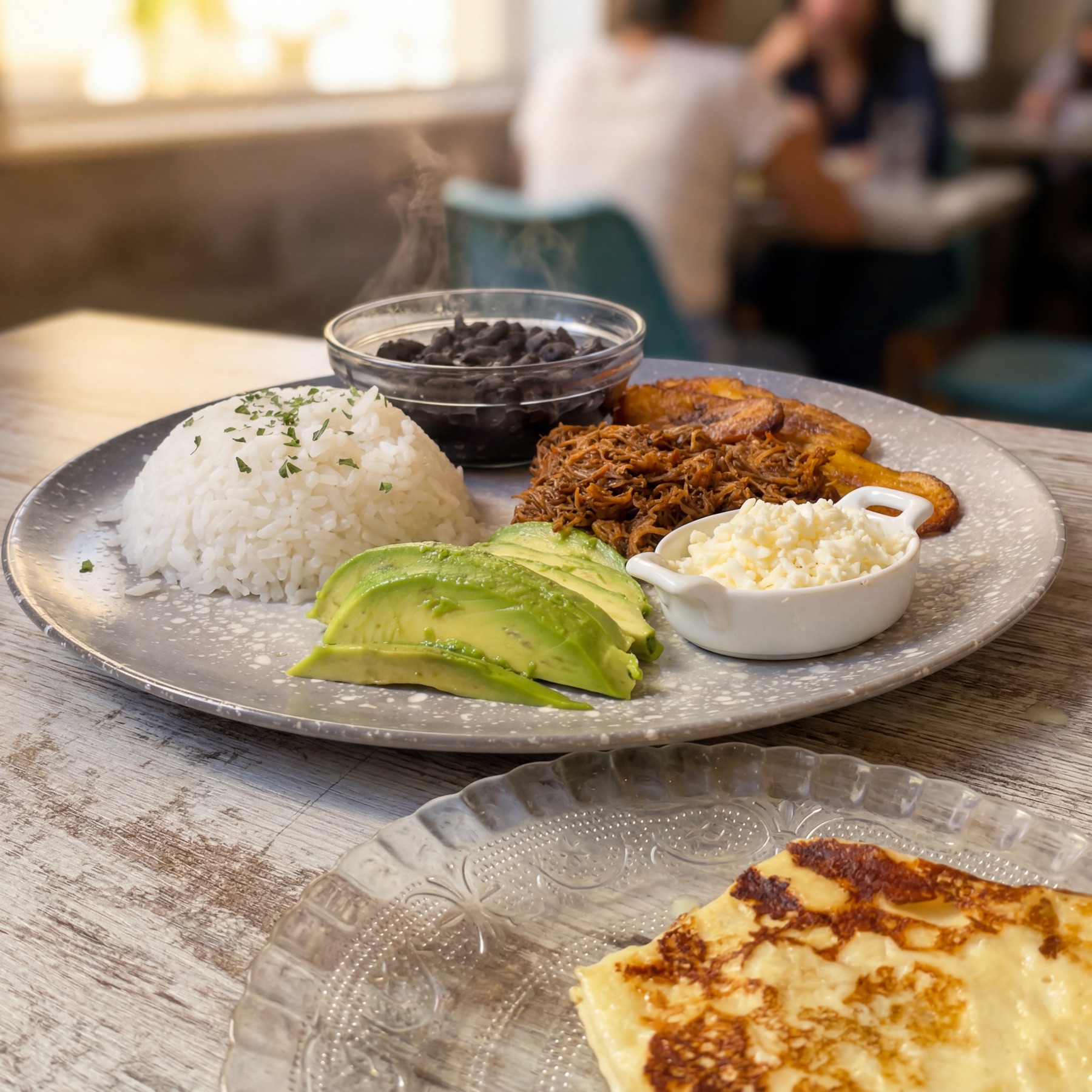 Pabellón criollo servido en el local